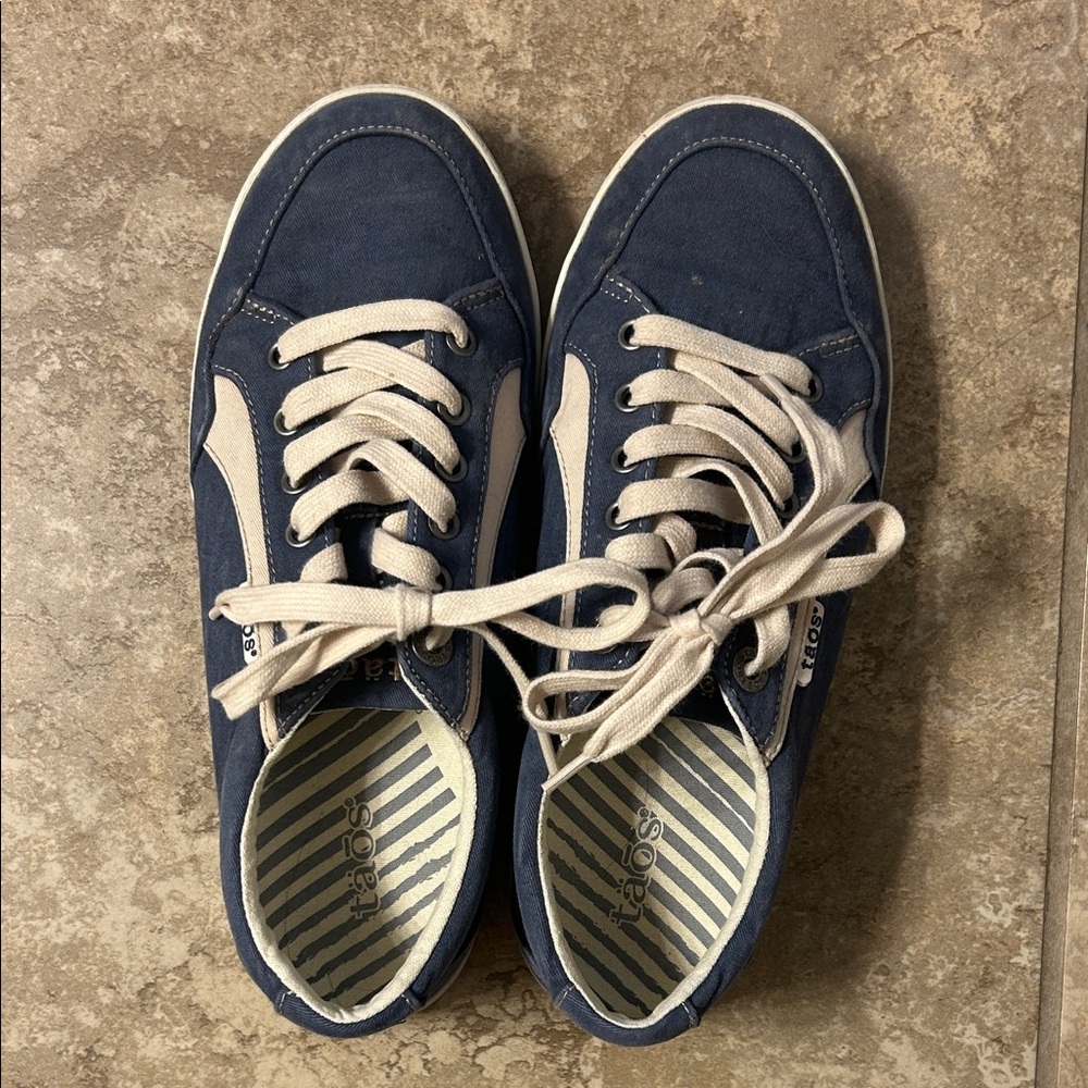 Taos Footwear shooting star